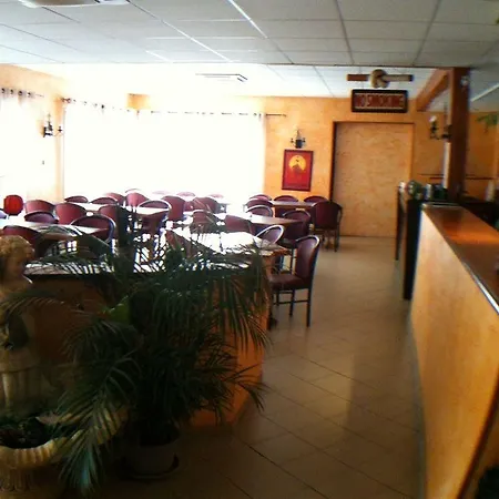 Logis Acotel Hotel 3*